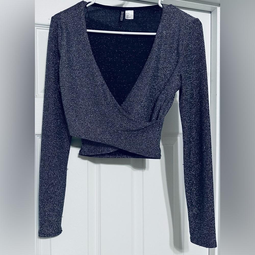 Women’s Divided Sparkly Cropped Top